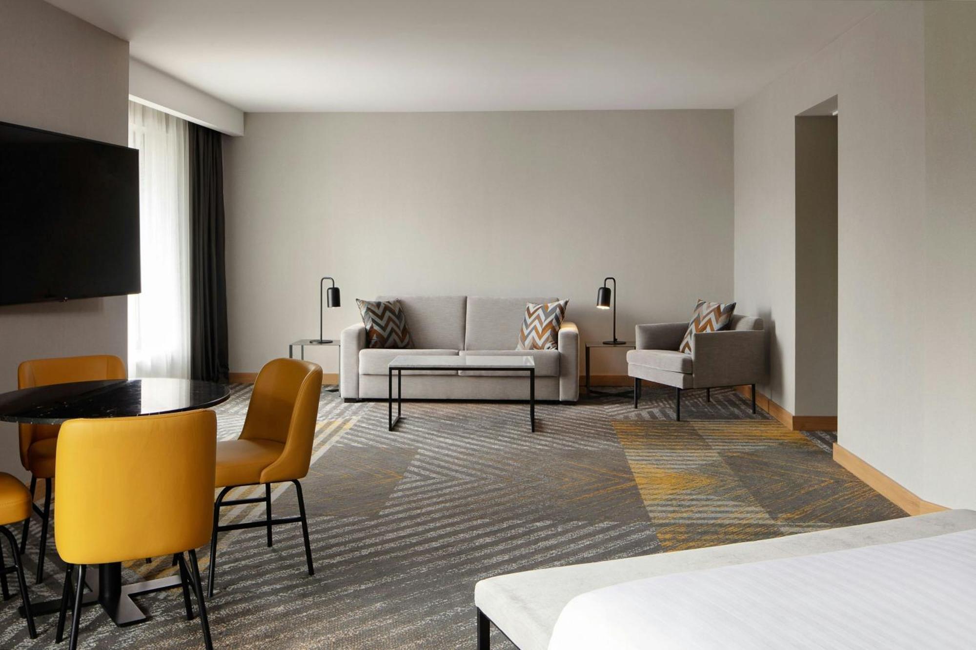 Courtyard By Marriott Tbilisi Exterior foto