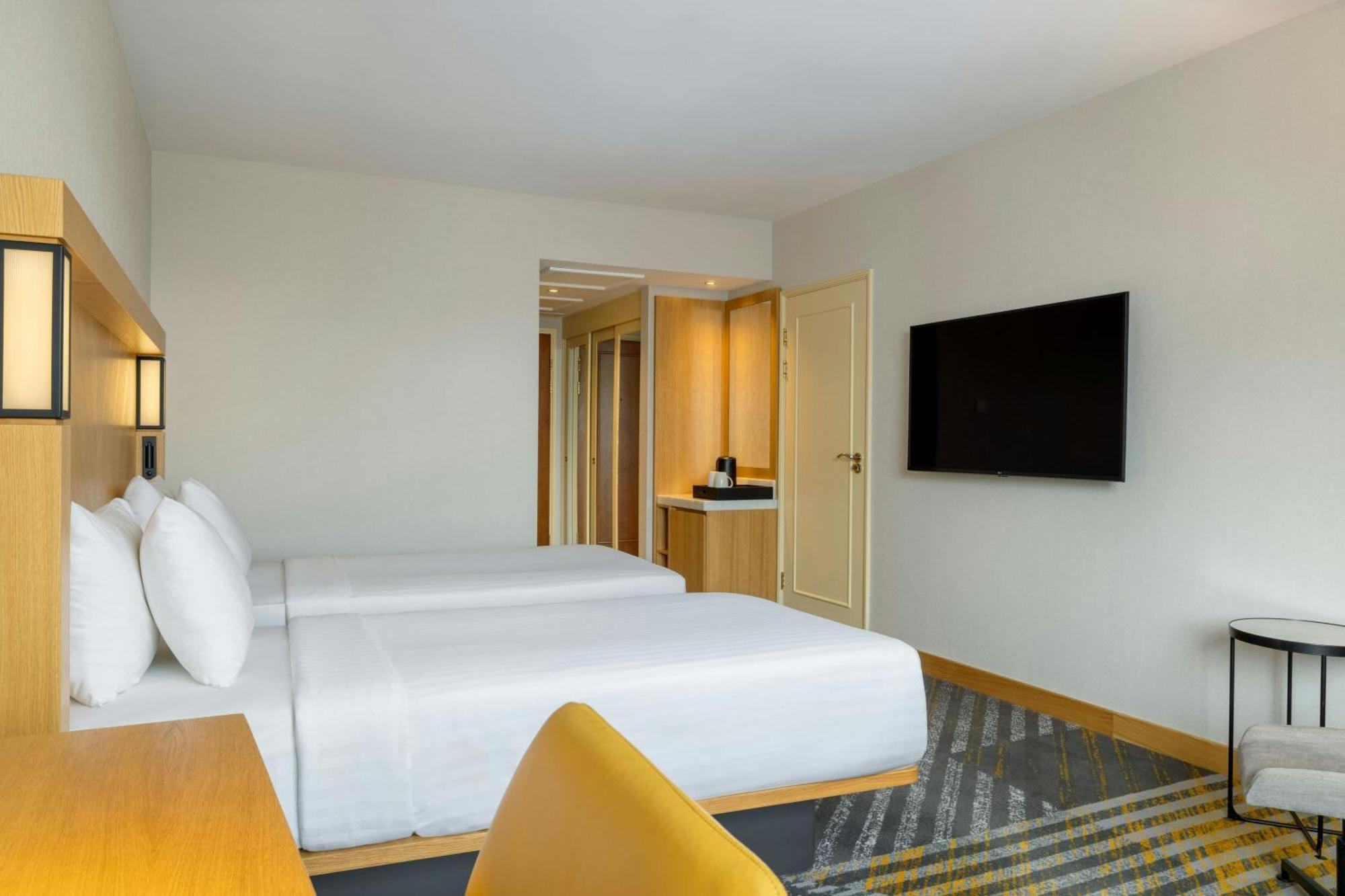 Courtyard By Marriott Tbilisi Exterior foto