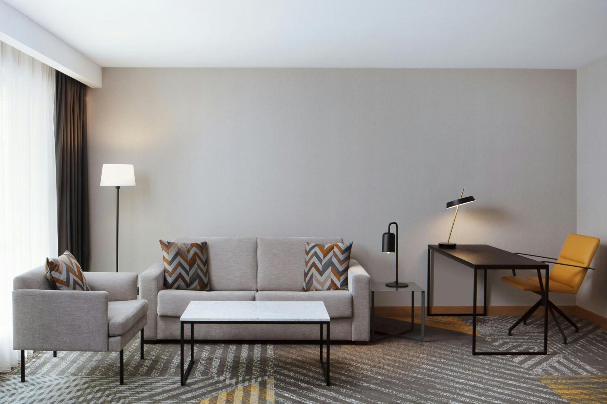 Courtyard By Marriott Tbilisi Exterior foto